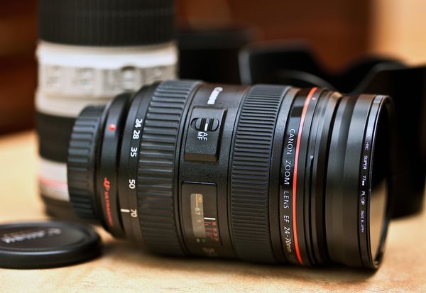 Akcesoria fotograficzne, które powinien mieć każdy profesjonalista